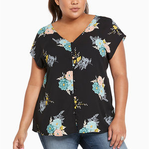 Torrid Floral Georgette Button Front Top Size 2